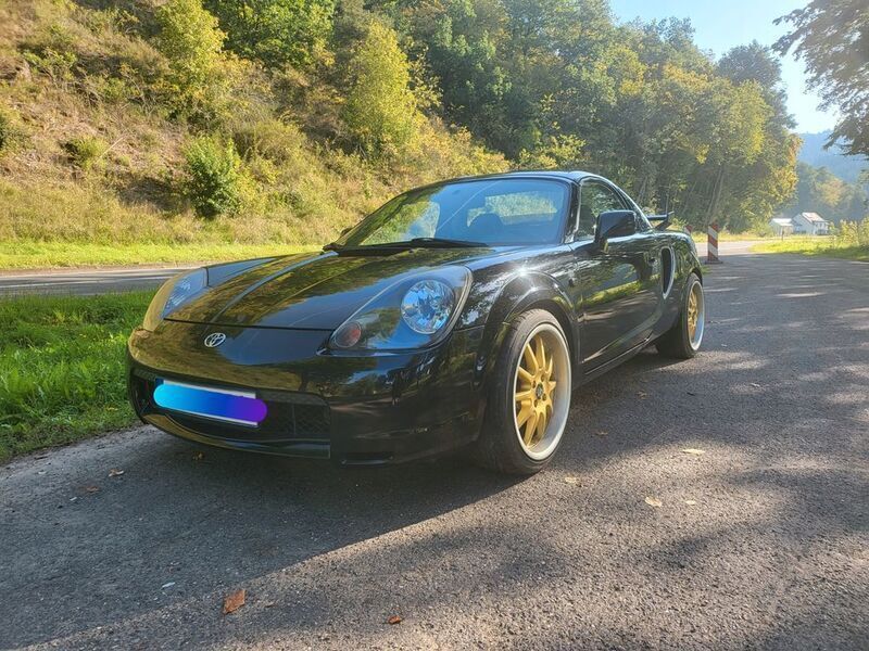 Schwarz Gebraucht 2001 Toyota MR2 Sport Cabrio | 9.500 € (Etwas zu teuer) - Bild 1/4