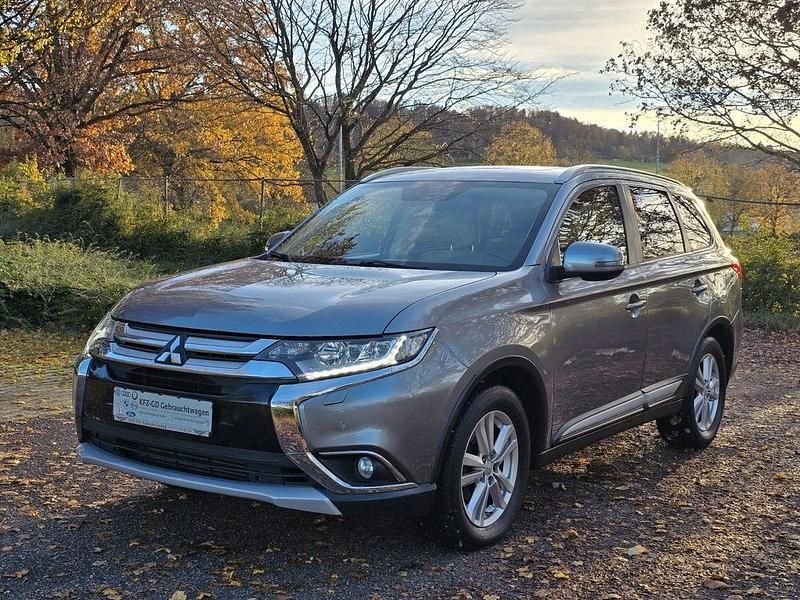 Gebraucht Mitsubishi Outlander Top 150 PS (110 kW) 2015 Grau SUV