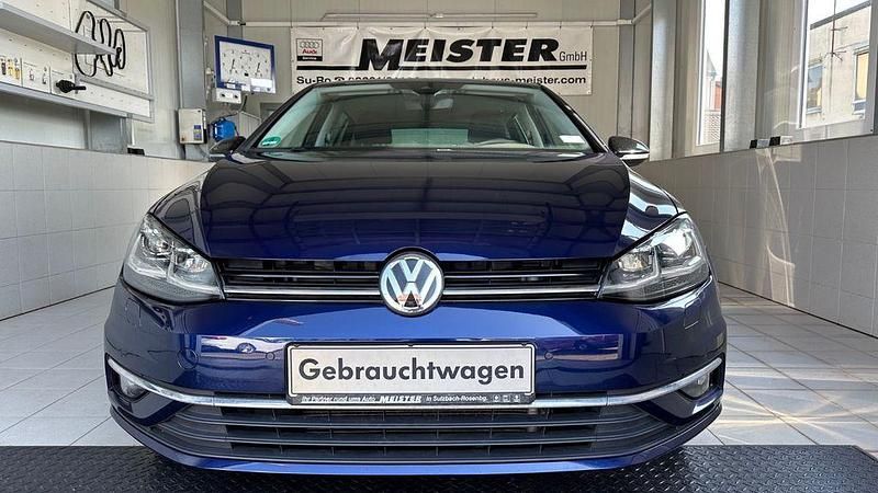 Gebraucht VW Golf VII IQ Drive 116 PS (85 kW) 2019 Blau Limousine