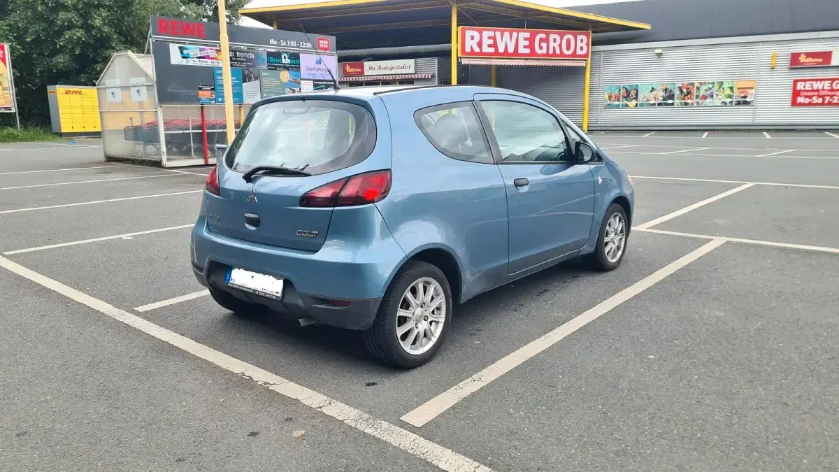 Gebraucht Mitsubishi Colt 95 PS (69 kW) 2009 Blau Kleinwagen
