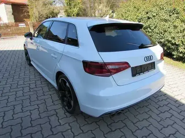 Gebraucht Audi A3 Sport 150 PS (110 kW) 2014 Weiß Limousine