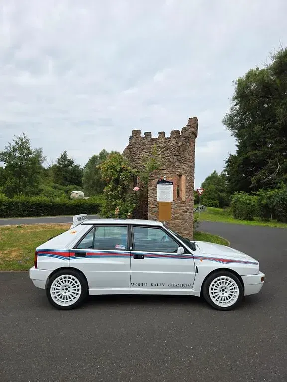 Gebraucht Lancia Delta 205 PS (150 kW) 1992 Weiß Kleinwagen