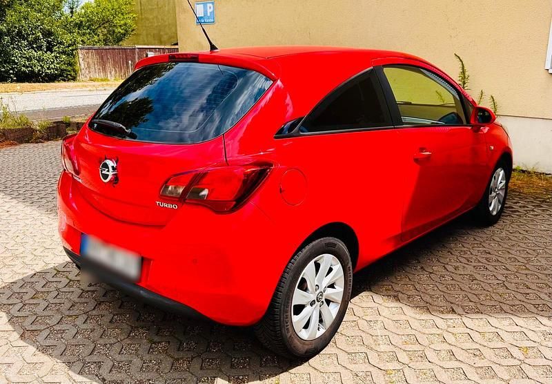 Usado Opel Corsa Innovation 150 HP (110 kW) 2015 Vermelho Citadino