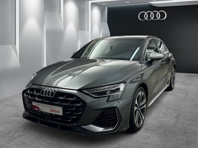Daytonagrau perleffekt Gebraucht 2024 Audi S3 Ambiente Limousine | 44.930 € (Superpreis) - Bild 1/4