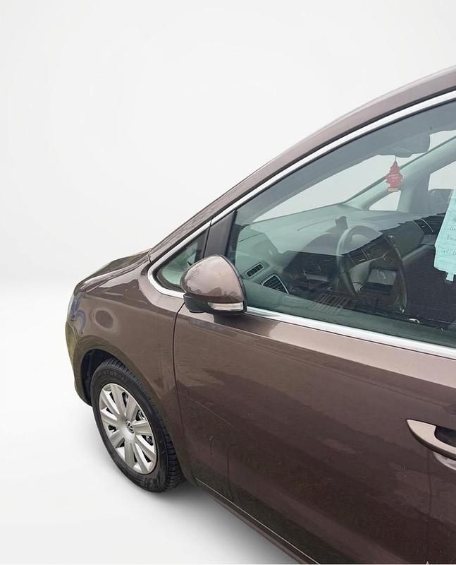 Gebraucht VW Sharan 140 PS (102 kW) 2013 Gold Van / Kleinbus