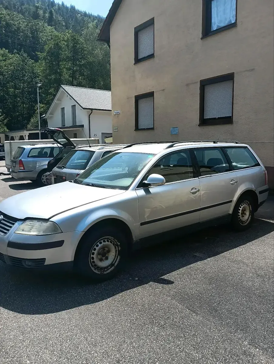 Gebraucht VW Passat 131 PS (96 kW) 2005 Silber Kombi