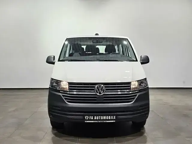 Używany VW Caravelle 150 KM (110 kW) 2023 Biały Van