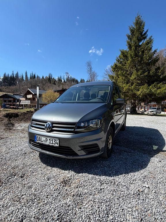 Gebraucht VW Caddy Trendline 150 PS (110 kW) 2016 Grau Van / Kleinbus
