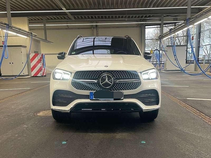Weiß Gebraucht 2019 Mercedes GLE450 AMG AMG line SUV | 54.000 € (Fairer Preis) - Bild 1/4