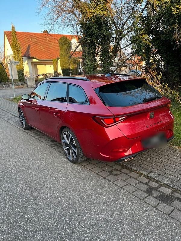 Gebraucht Cupra Leon 204 PS (150 kW) 2023 Rot Kombi