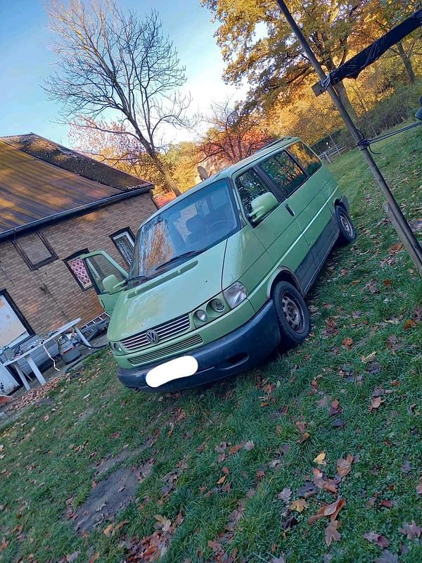 Grün Gebraucht 2001 VW T4 Van | 2.200 € (Superpreis) - Bild 1/3