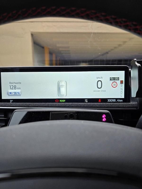 Gebraucht Ford Mustang Mach-E 197 kW (269 PS) 2021 Rot SUV