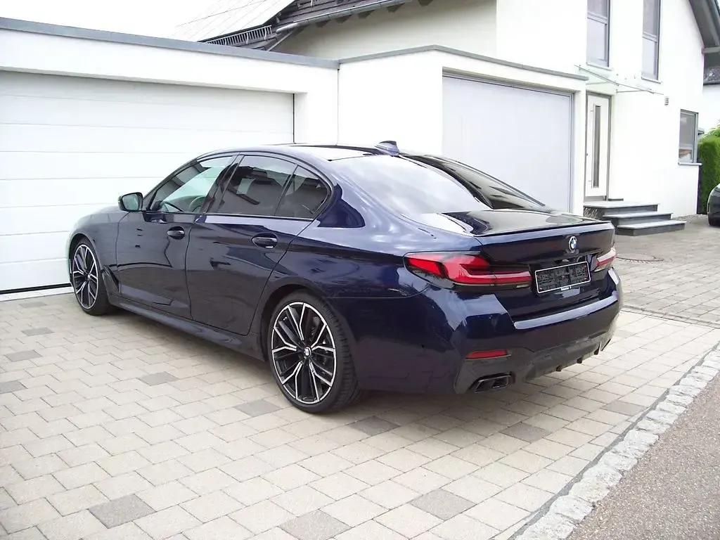 Gebraucht BMW M550 Performance 530 PS (389 kW) 2022 Blau Limousine