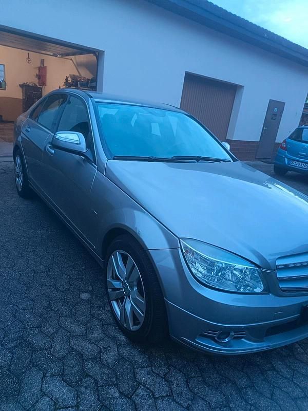 Gebraucht Mercedes C230 204 PS (150 kW) 2007 Silber Limousine