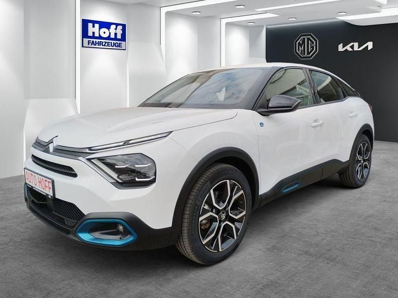 Weiß Gebraucht 2021 Citroën e-C4 Feel Limousine | 13.995 € (Guter Preis) - Bild 1/4