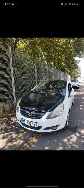 Gebraucht Opel Corsa Color Edition 80 PS (58 kW) 2009 Weiß Kleinwagen