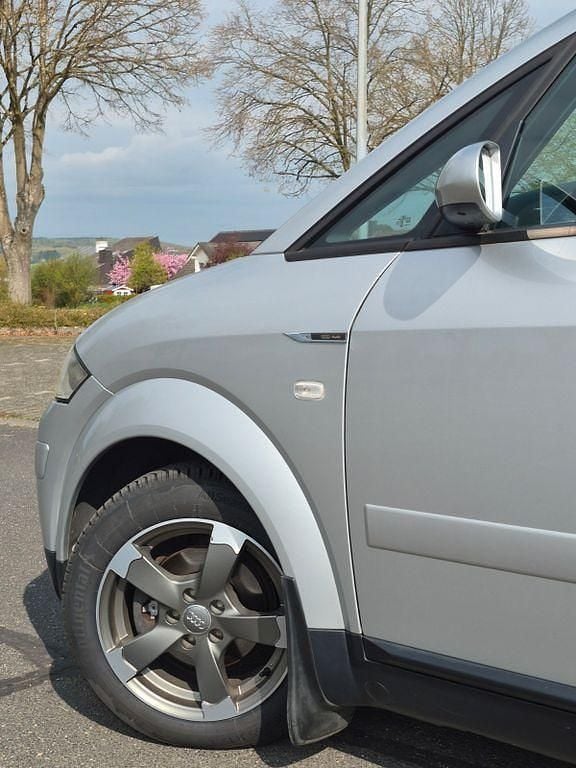 Usata Audi A2 75 CV (55 kW) 2004 Argento Utilitaria