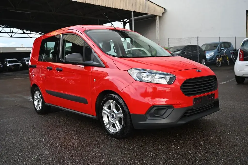 Gebraucht Ford Transit 101 PS (74 kW) 2019 Rot Kombi