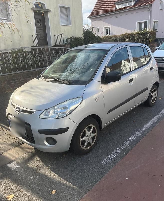 Gebraucht Hyundai i10 75 PS (55 kW) 2010 Silber Kleinwagen