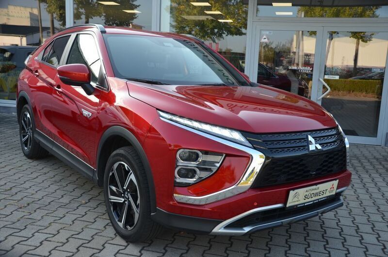 Dynamicrot premium metallic Gebraucht 2022 Mitsubishi Eclipse Cross Plus SUV | 24.690 € (Guter Preis) - Bild 1/4