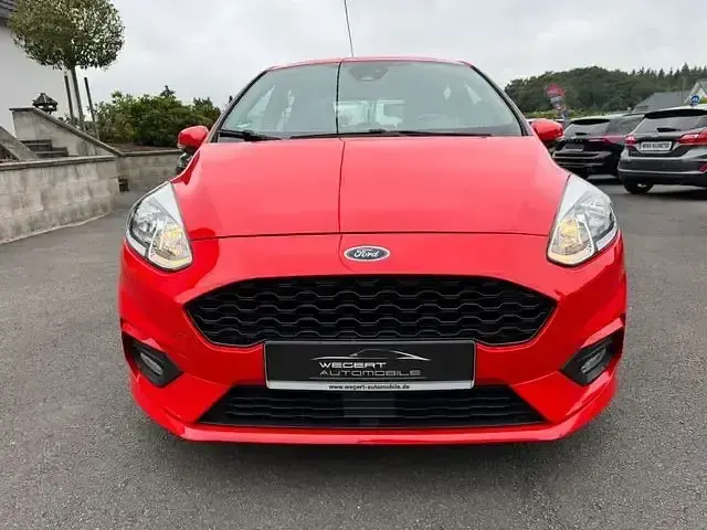 Gebraucht Ford Fiesta Cool & Sound Edition 101 PS (74 kW) 2019 Rot Kleinwagen