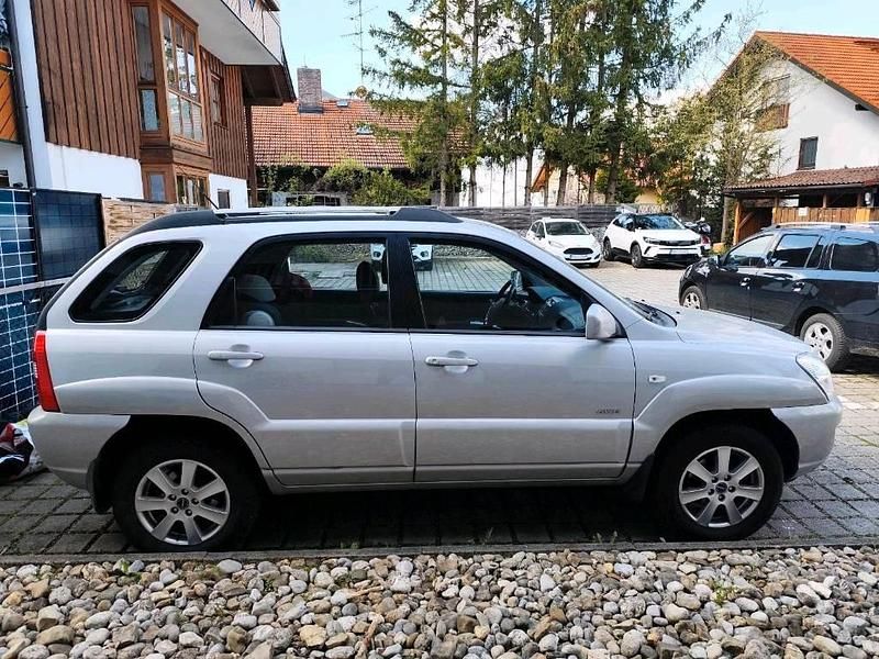 Gebraucht Kia Sportage 141 PS (103 kW) 2007 Silber SUV