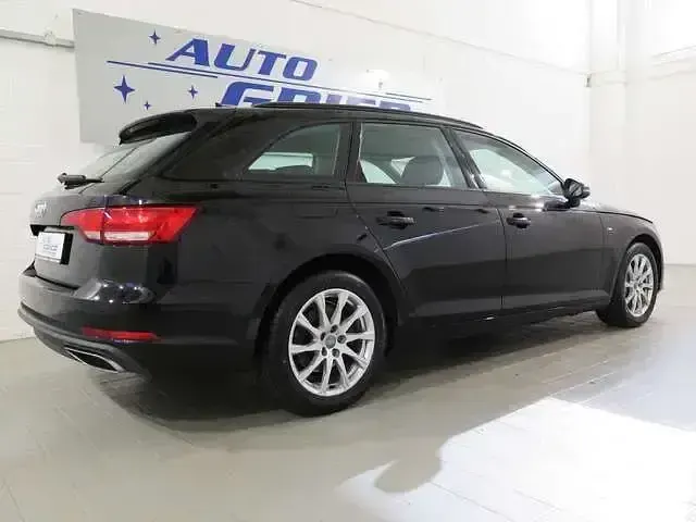 Gebraucht Audi A4 Basis 190 PS (139 kW) 2019 Brillantschwarz Kombi
