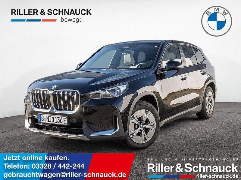 Schwarz Gebraucht 2023 BMW iX1 Performance SUV | 32.950 € (Superpreis) - Bild 1/4