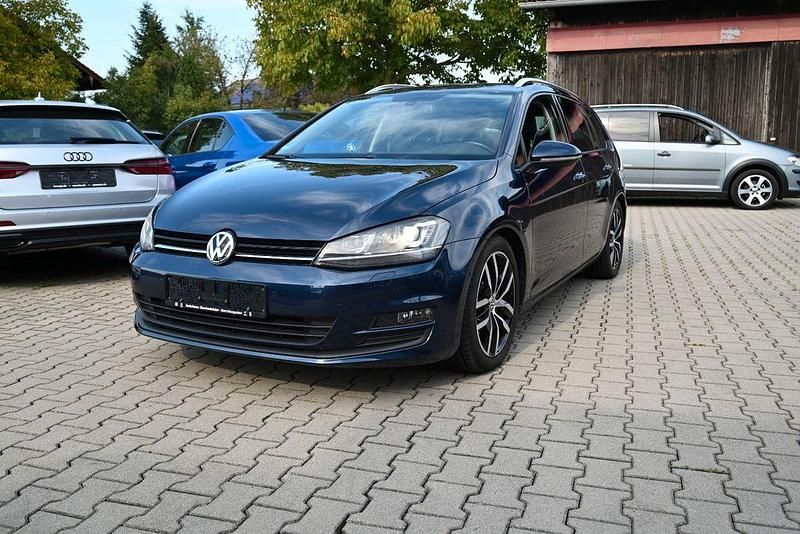 Blau Gebraucht 2014 VW Golf VII Highline Kombi | 11.999 € (Etwas zu teuer) - Bild 1/4