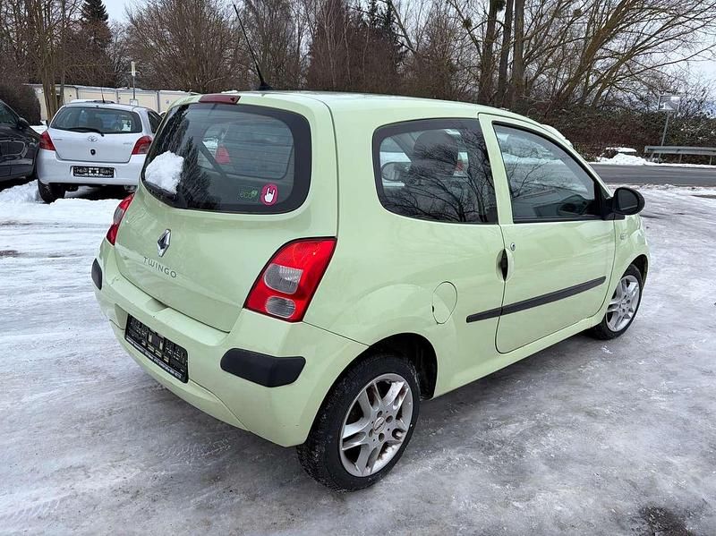 Gebraucht Renault Twingo Authentique 58 PS (42 kW) 2009 Pastellgrün Kleinwagen