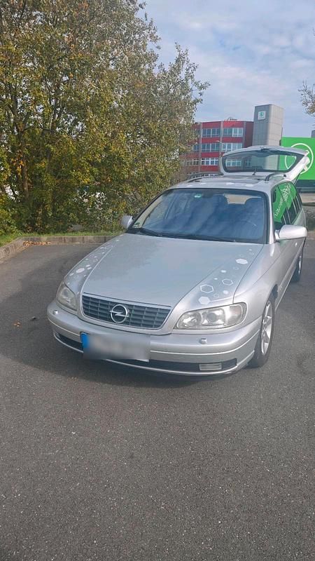 Silber Gebraucht 2003 Opel Omega Kombi | 2.100 € (Guter Preis) - Bild 1/4