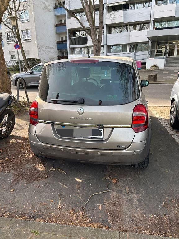 Gebraucht Renault Modus Night&Day 88 PS (64 kW) 2012 Beige Van / Kleinbus