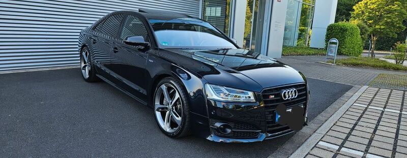 Schwarz Gebraucht 2017 Audi S8 plus Ambiente Limousine | 54.600 € (Fairer Preis) - Bild 1/4