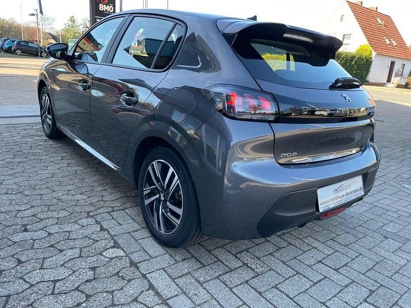 Gebraucht Peugeot 208 Active 101 PS (74 kW) 2024 Grau Kleinwagen