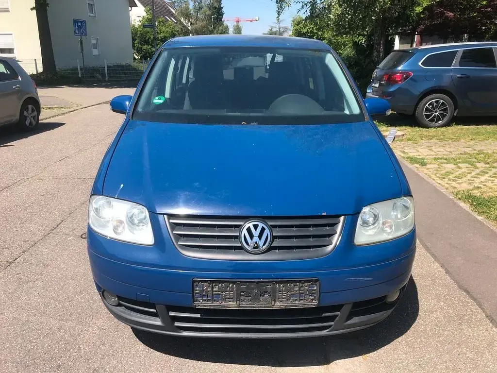 Gebraucht VW Touran 105 PS (77 kW) 2004 Blau Van / Kleinbus