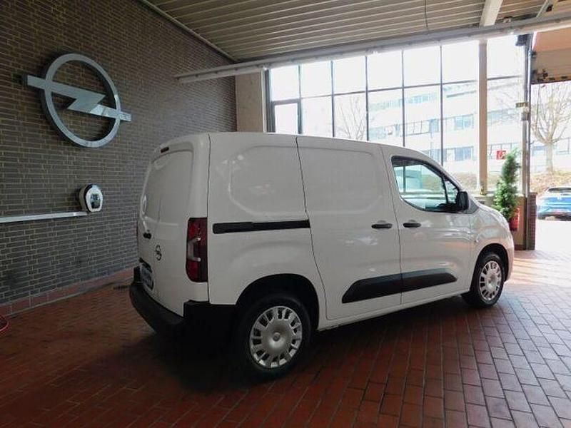 Gebraucht Opel Combo Edition 101 PS (74 kW) 2022 Weiss Van / Kleinbus