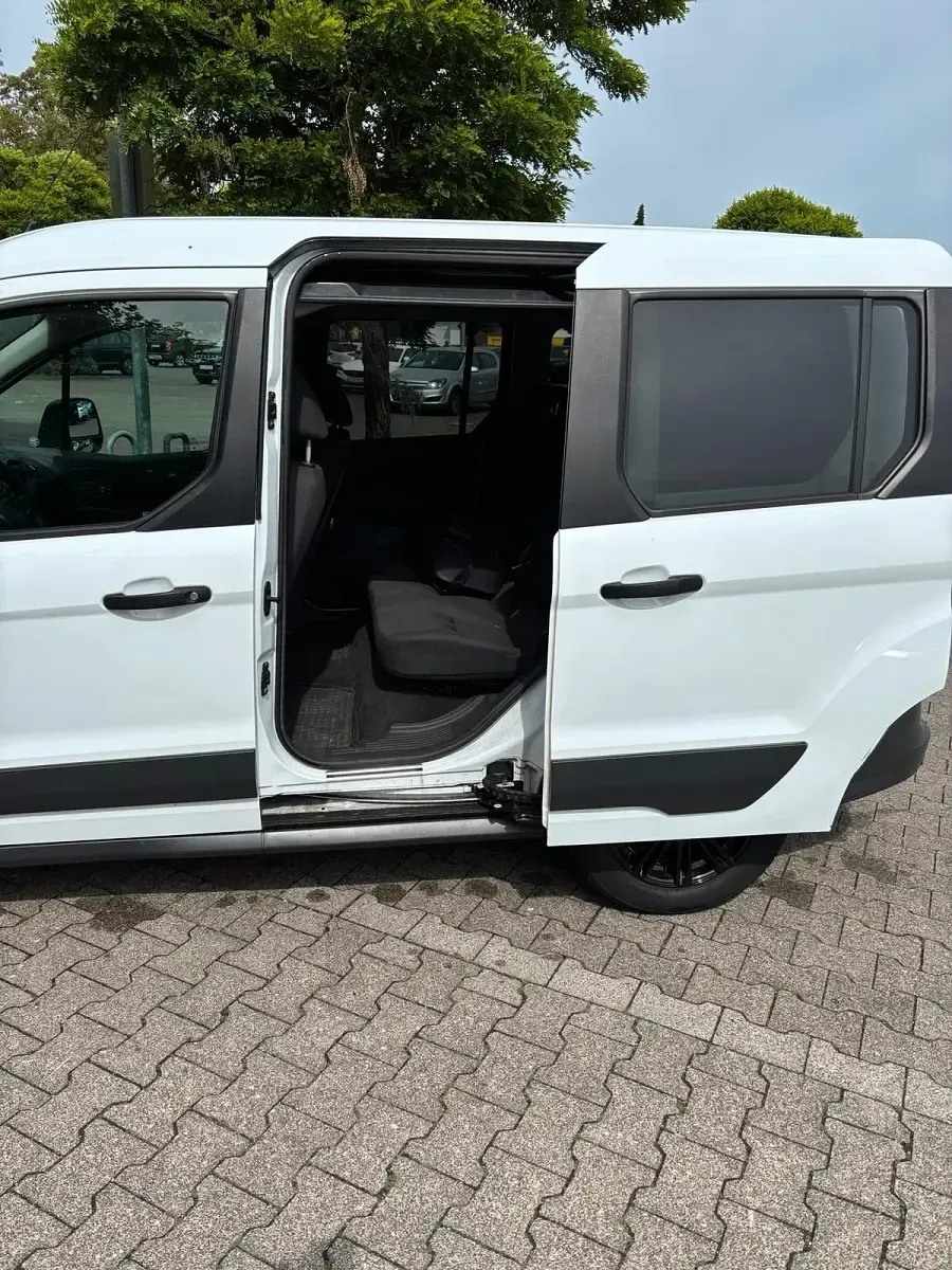 Gebraucht Ford Tourneo Connect 120 PS (88 kW) 2017 Weiß Van / Kleinbus