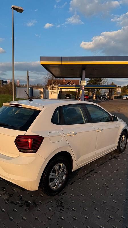 Second-hand VW Polo Trendline 75 CP (55 kW) 2018 Alb Hatchback