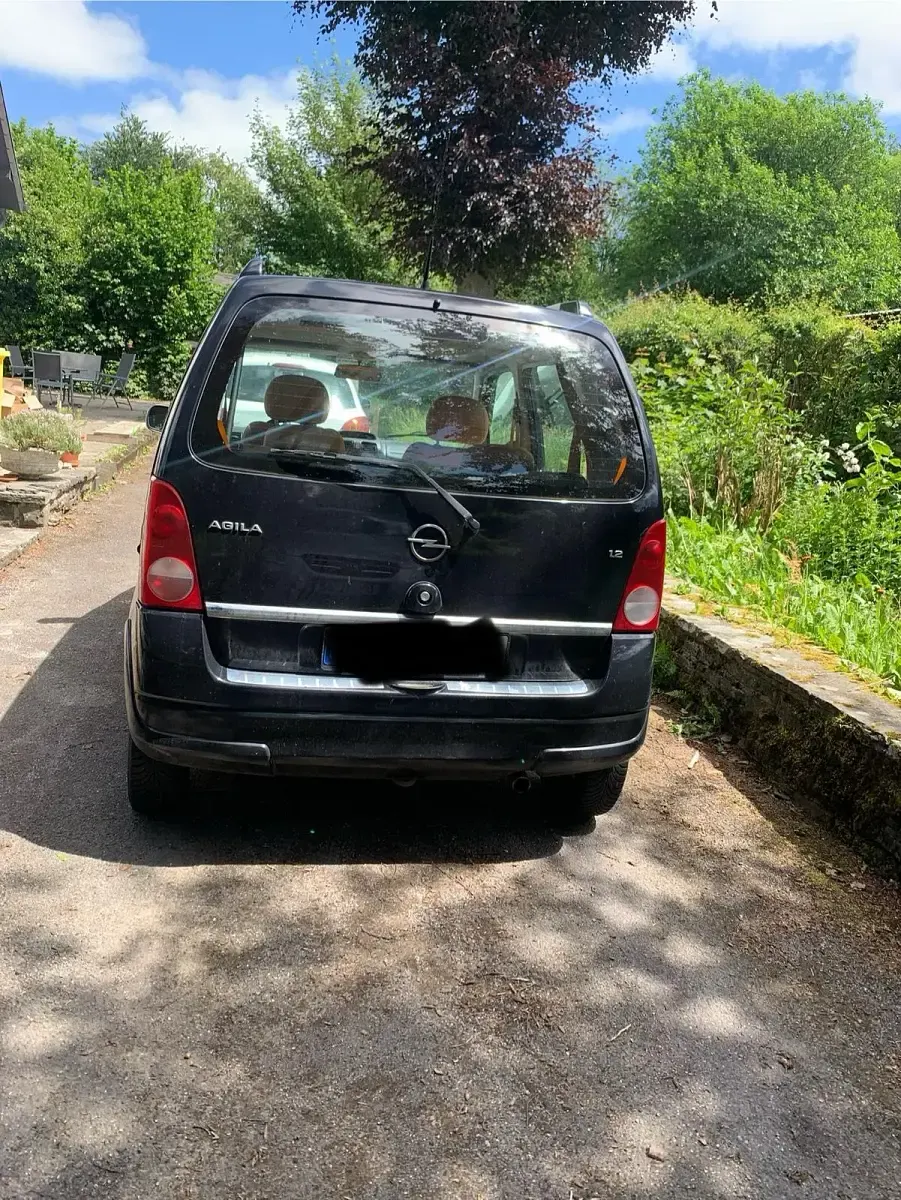 Gebraucht Opel Agila 75 PS (55 kW) 2003 Schwarz Van / Kleinbus