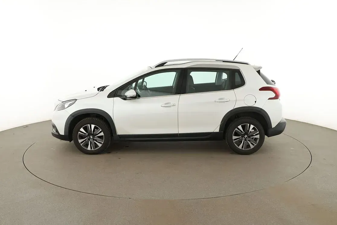 Gebraucht Peugeot 2008 Allure 131 PS (96 kW) 2019 Weiß SUV