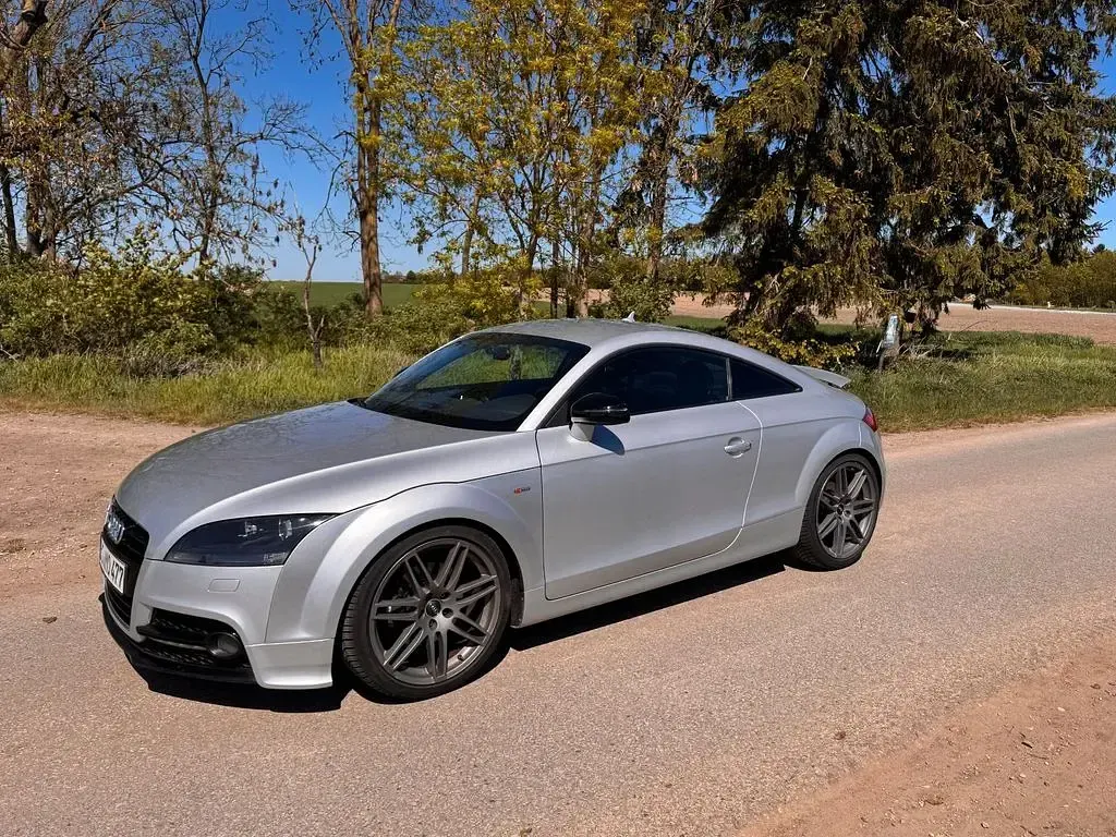 Używany Audi TT S-Line 200 KM (147 kW) 2008 Srebrny Coupe