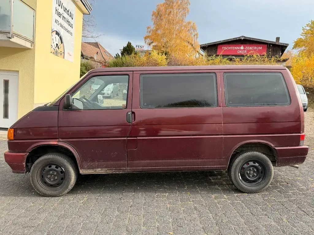 Gebraucht VW Caravelle 77 PS (56 kW) 1992 Rot Van