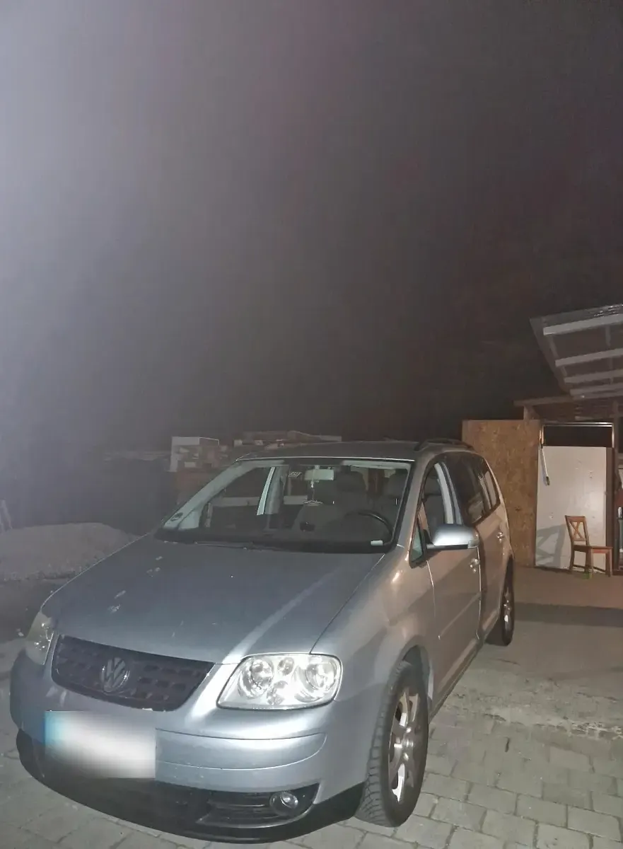 Gebraucht VW Touran 140 PS (102 kW) 2004 Silber Van / Kleinbus