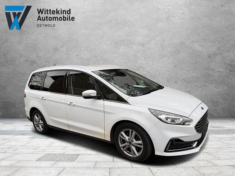 Weiß Gebraucht 2021 Ford Galaxy Titanium Van / Kleinbus | 14.999 € (Guter Preis) - Bild 1/4
