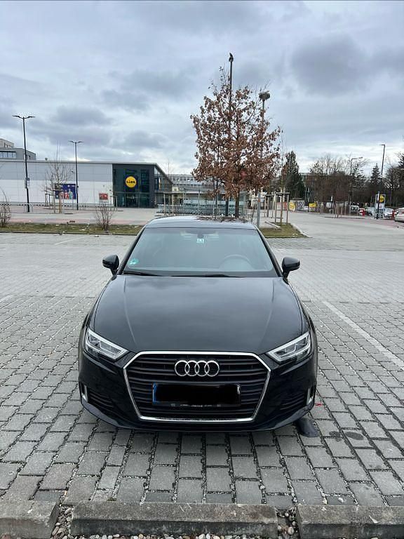 Gebraucht Audi A3 Design 150 PS (110 kW) 2016 Schwarz Limousine