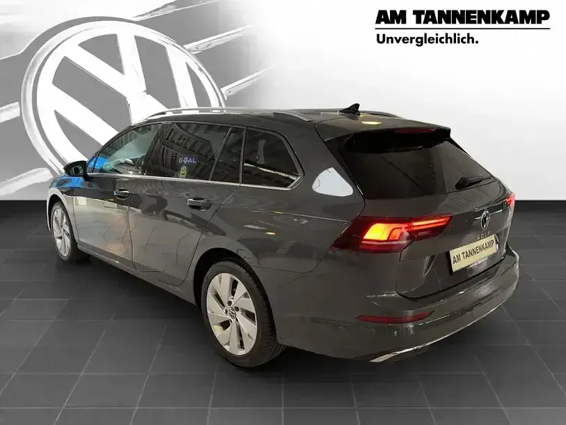 Gebraucht VW Golf VIII Style 150 PS (110 kW) 2024 Delfingrau Kombi