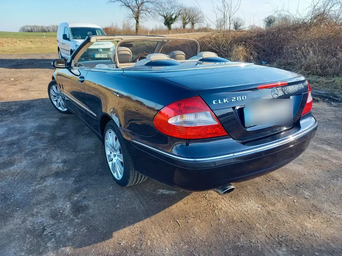Gebraucht Mercedes CLK280 231 PS (169 kW) 2005 Blau Cabrio