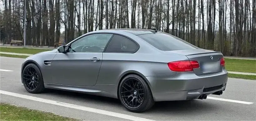 Gebraucht BMW M3 Impressive 420 PS (308 kW) 2011 Grau Coupé