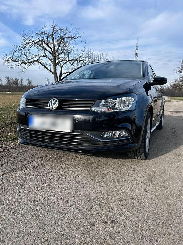 Gebraucht VW Polo Highline 90 PS (66 kW) 2015 Schwarz Kleinwagen