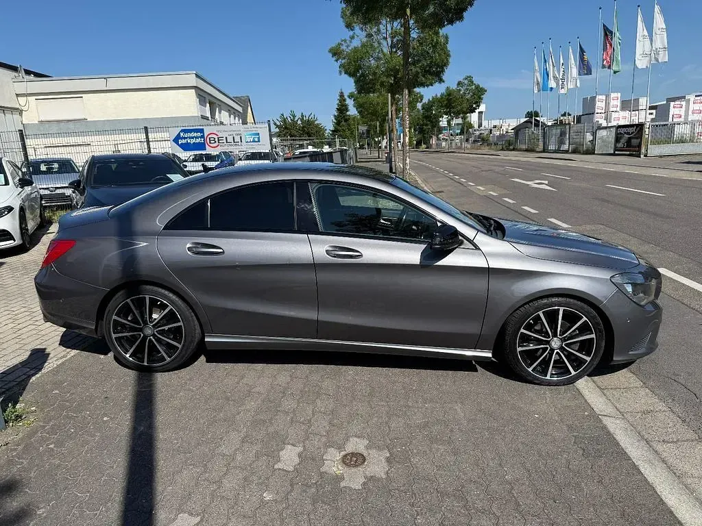 Gebraucht Mercedes CLA200 Urban 136 PS (100 kW) 2014 Mountaingrau  met. Coupé
